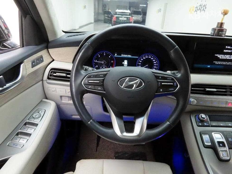 Хюндай Palisade2.2 Дизел 7-местен (Лимузин) Престиж - 7