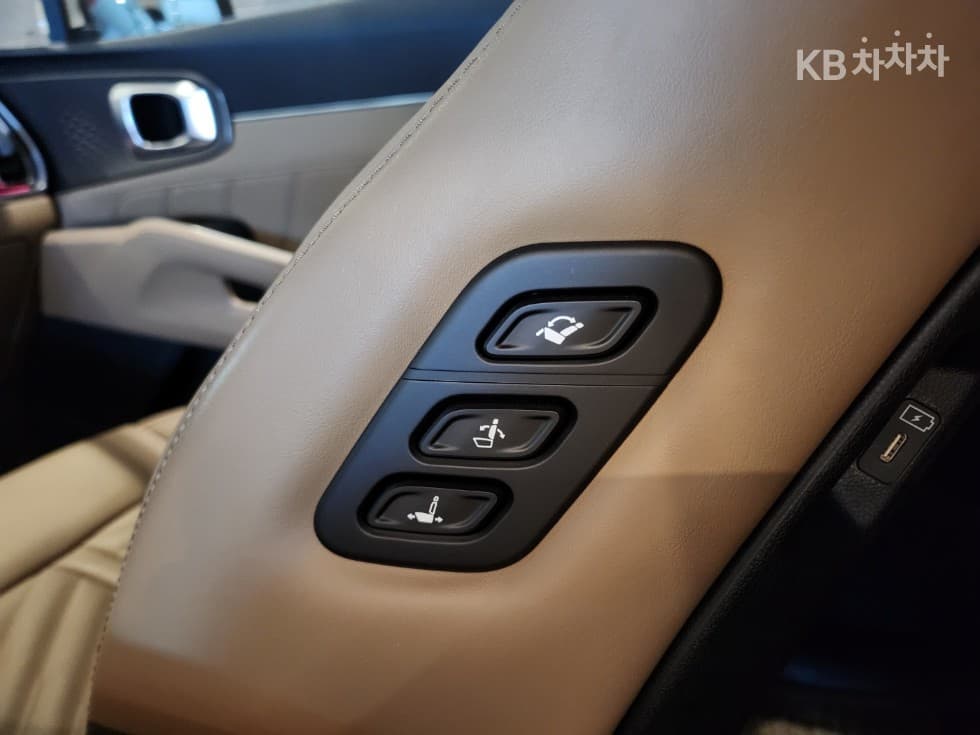 Киа The New (фейслифт) Sorento Хибрид MQ41.6T HEV 4x4 Signature - 22