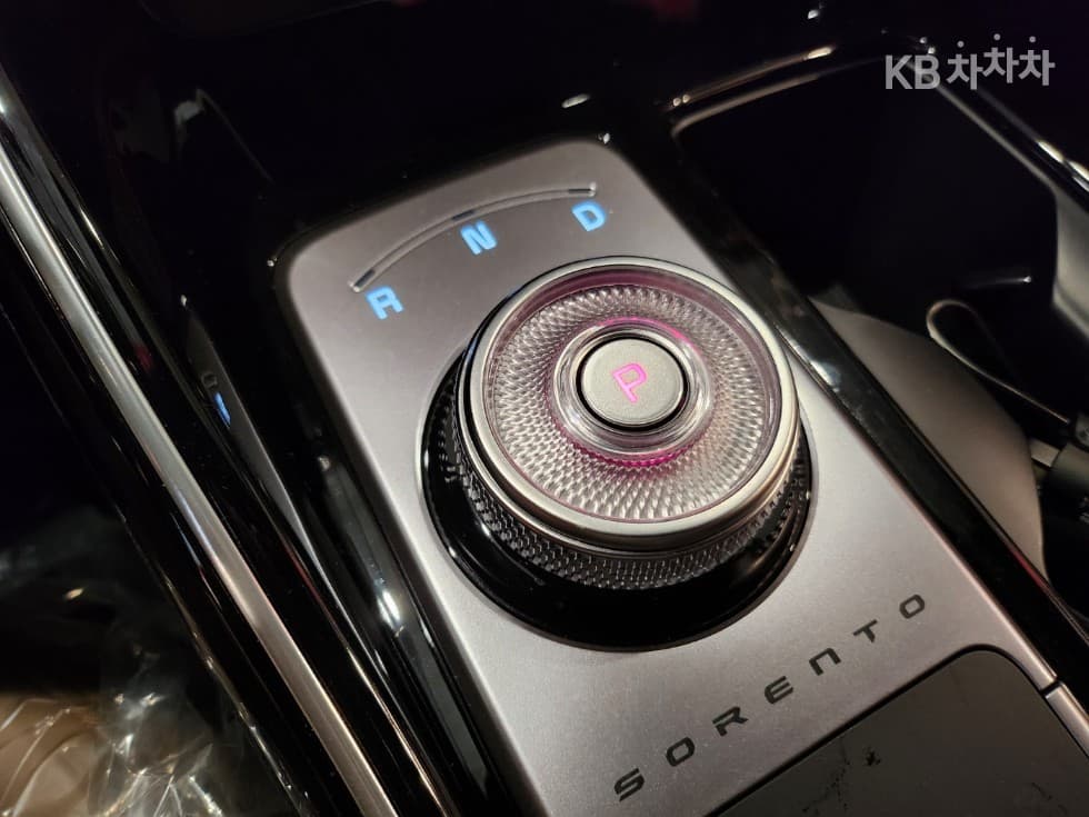 Киа The New (фейслифт) Sorento Хибрид MQ41.6T HEV 4x4 Signature - 14