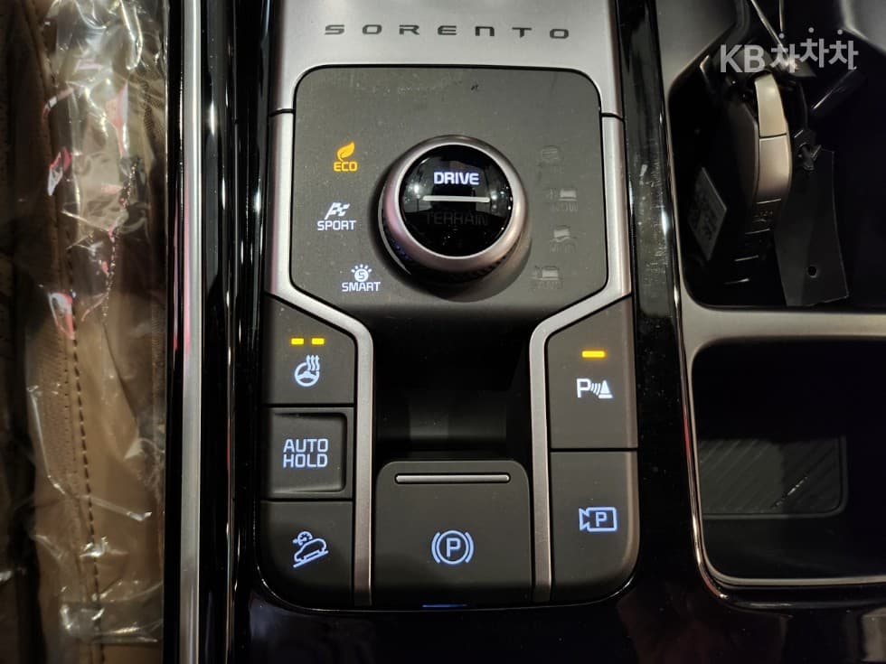 Киа The New (фейслифт) Sorento Хибрид MQ41.6T HEV 4x4 Signature - 15