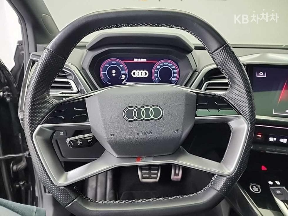 Ауди Q4 e-tron40 Sportback Premium - 9