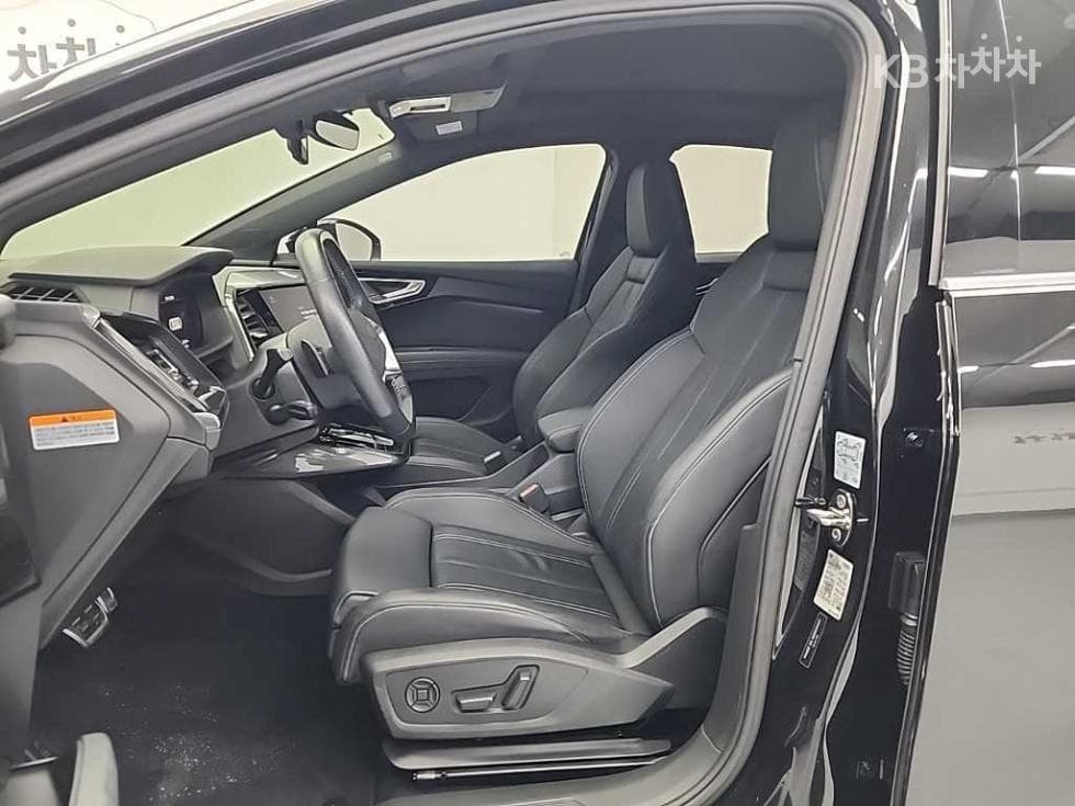 Ауди Q4 e-tron40 Sportback Premium - 11