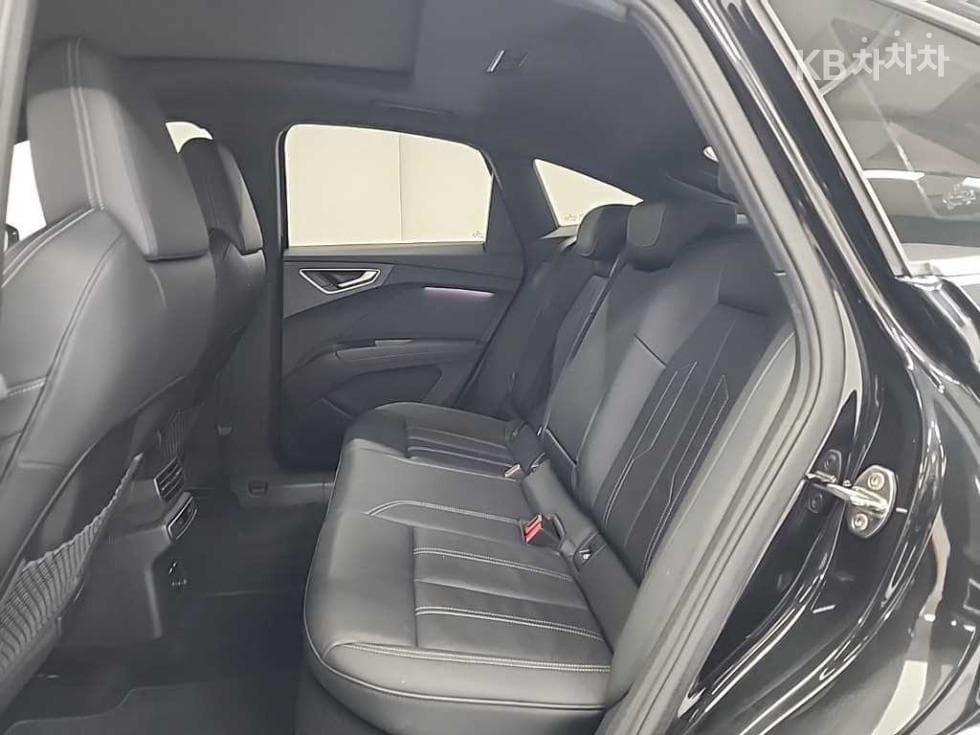 Ауди Q4 e-tron40 Sportback Premium - 12