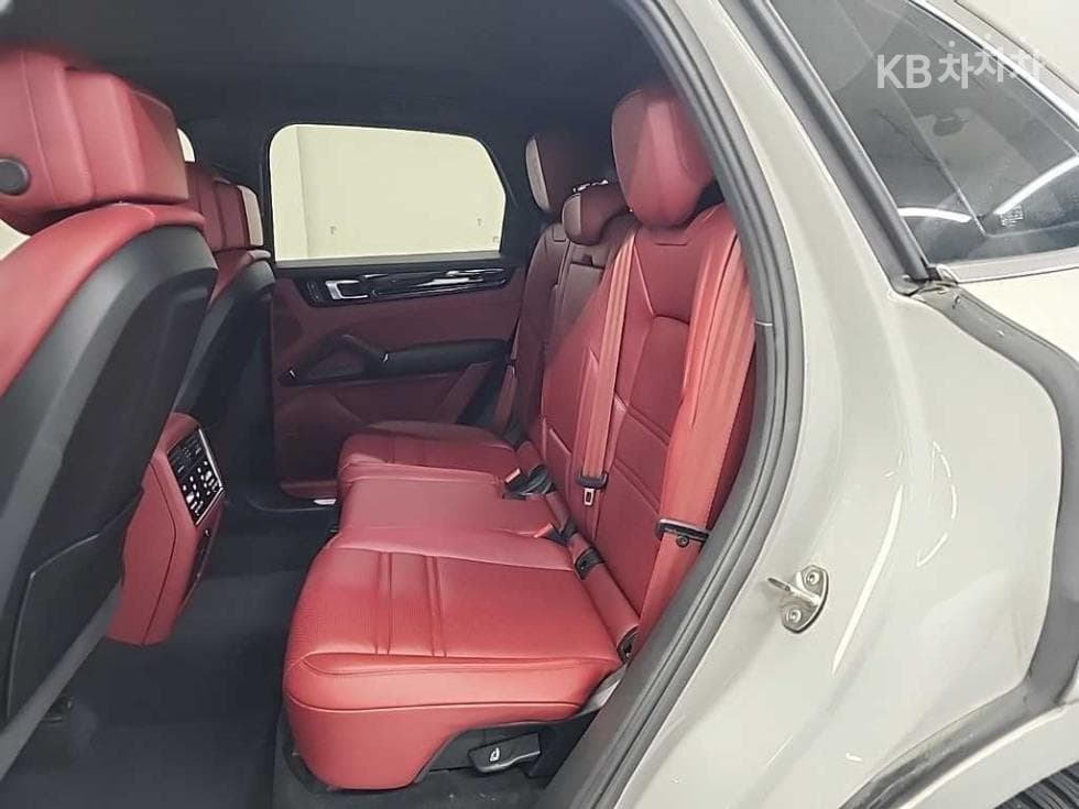 Porsche Cayenne(9Y0)3.0 Стандартен - 12
