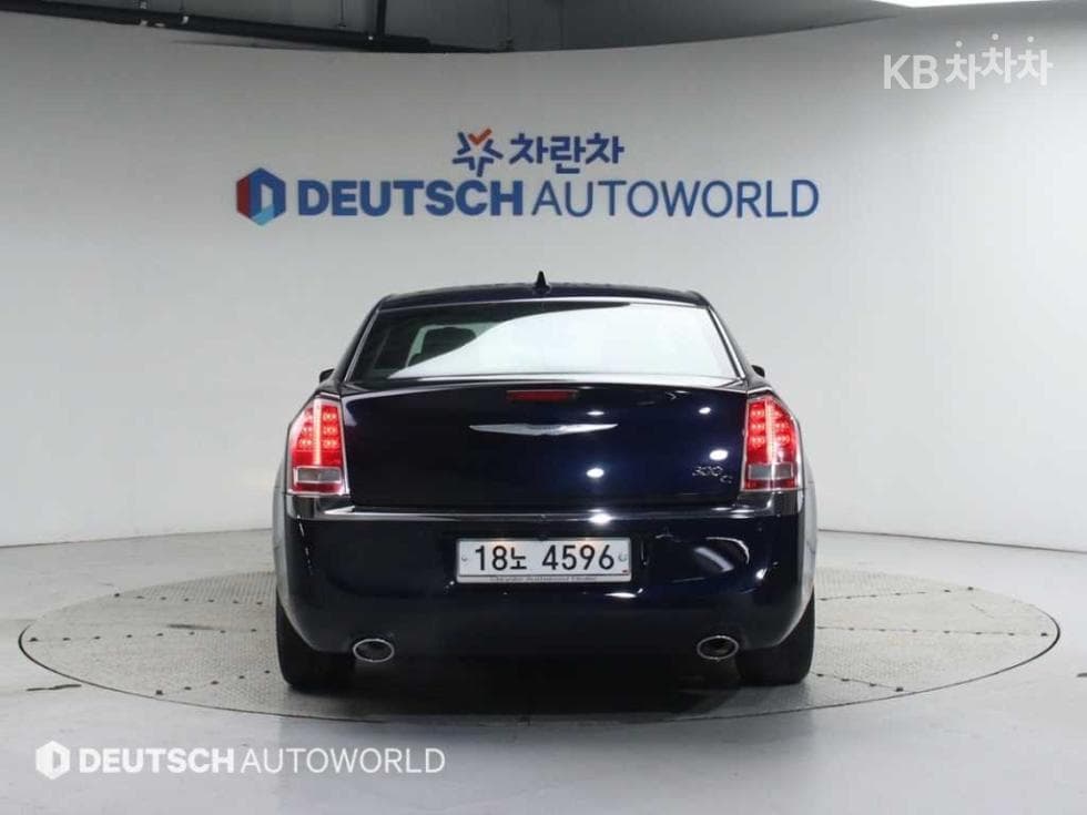 크라이슬러 The New (фейслифт) 300C3.6 - 4