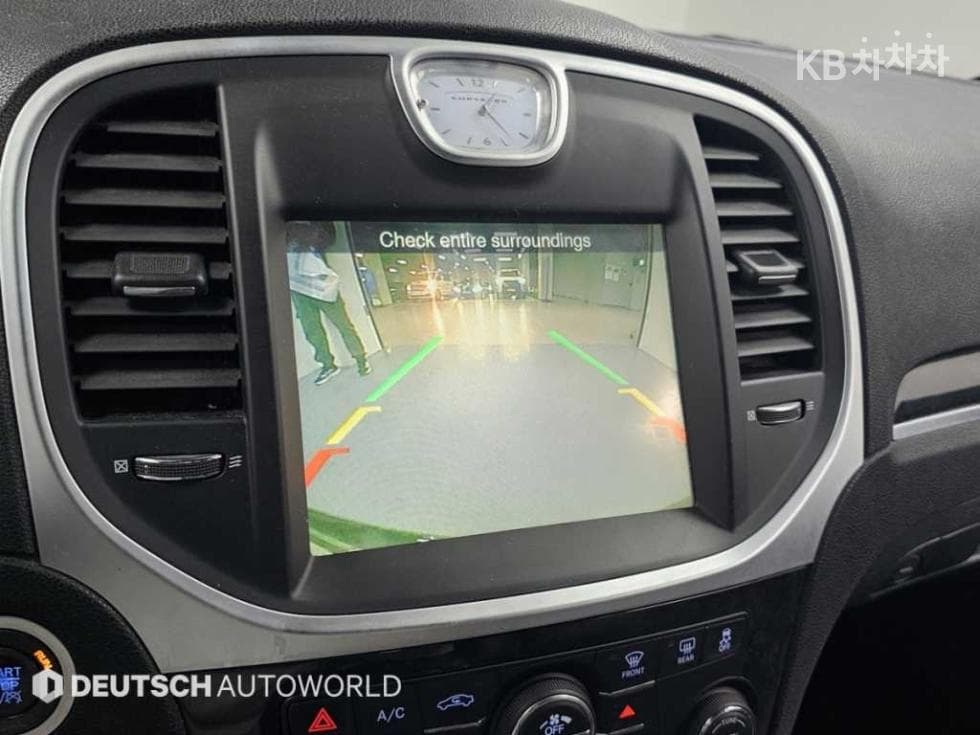 크라이슬러 The New (фейслифт) 300C3.6 - 15