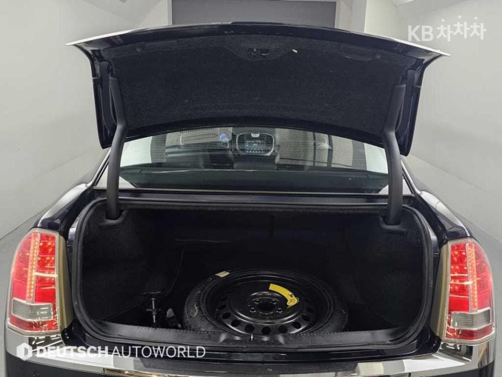 크라이슬러 The New (фейслифт) 300C3.6 - 20