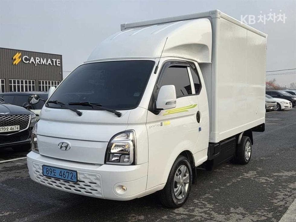 Hyundai Porter 2 일렉트릭 하이Box Truck - Image 1