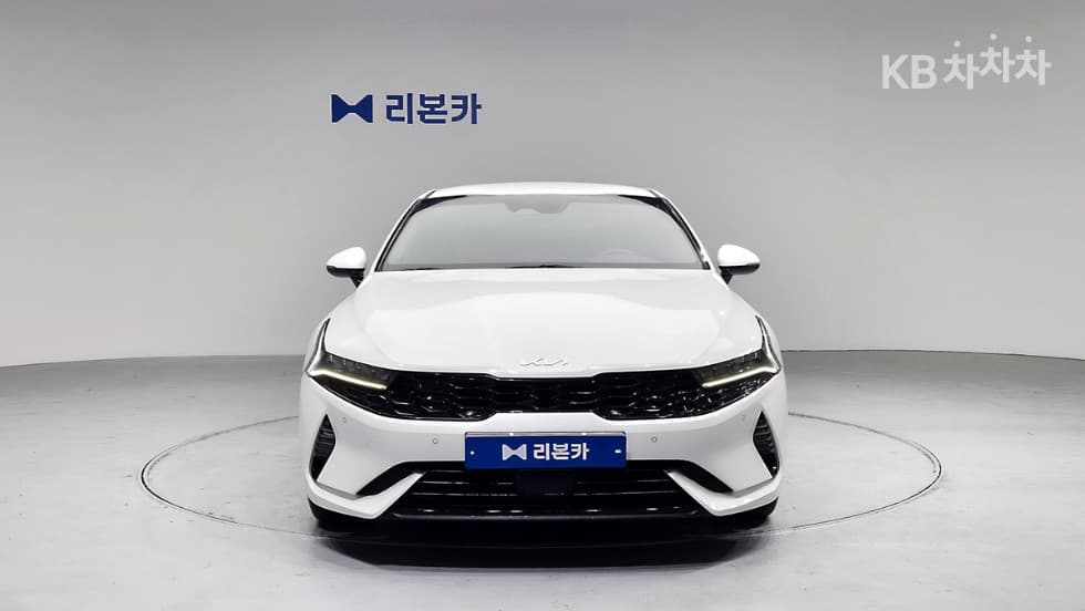 Киа K5 Хибрид 3-토 поколение2.0 HEV Престиж