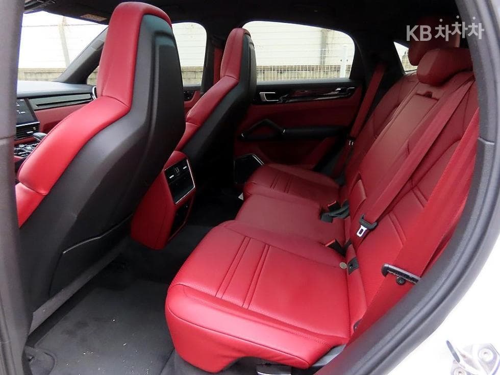 Porsche Cayenne(9Y0)3.0 E-Hybrid Coupe Стандартен - 6