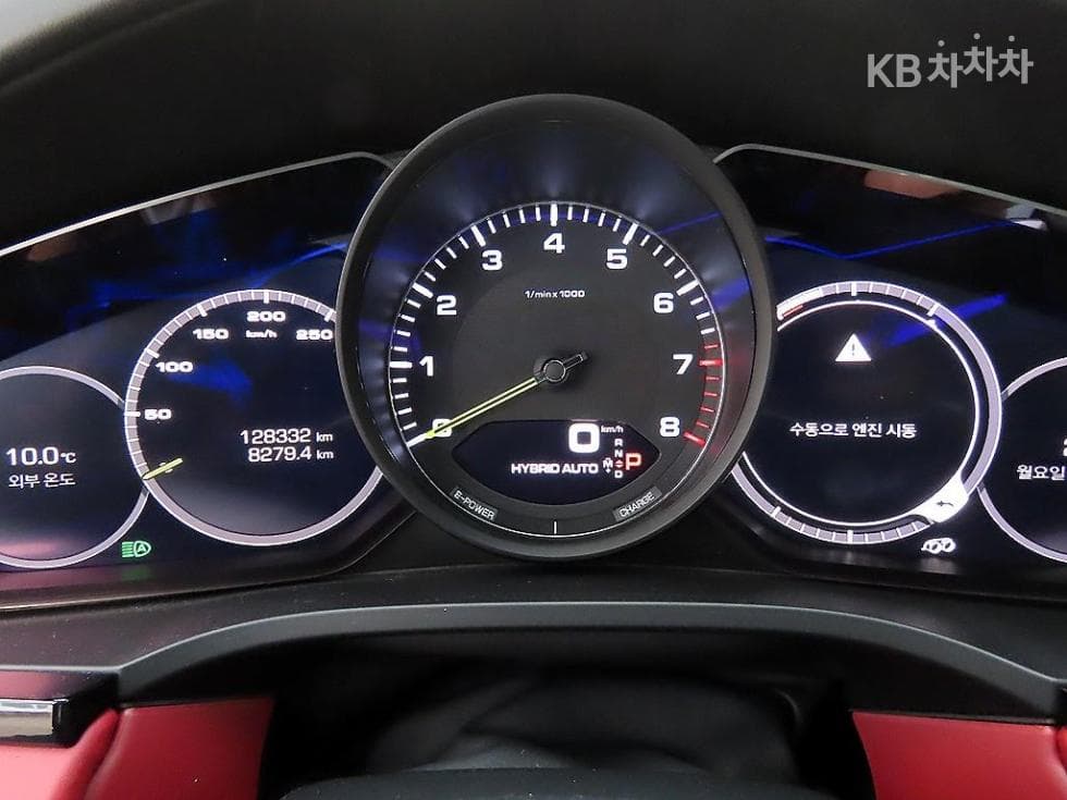 Porsche Cayenne(9Y0)3.0 E-Hybrid Coupe Стандартен - 9