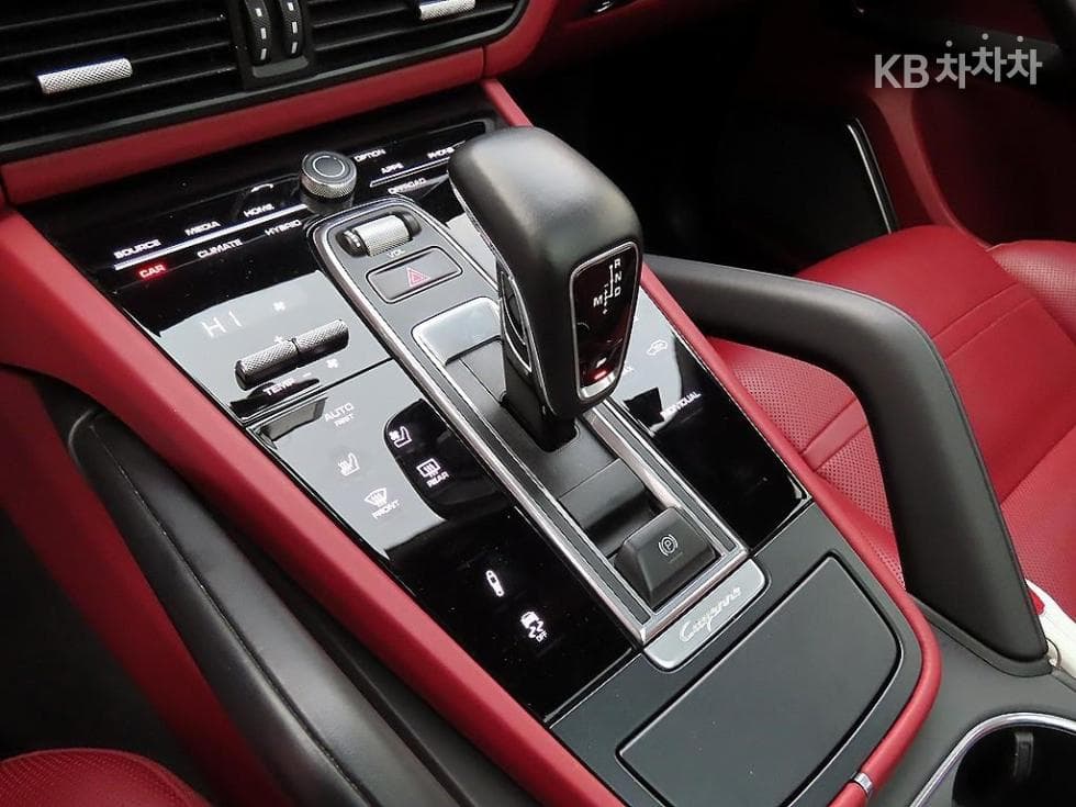 Porsche Cayenne(9Y0)3.0 E-Hybrid Coupe Стандартен - 11