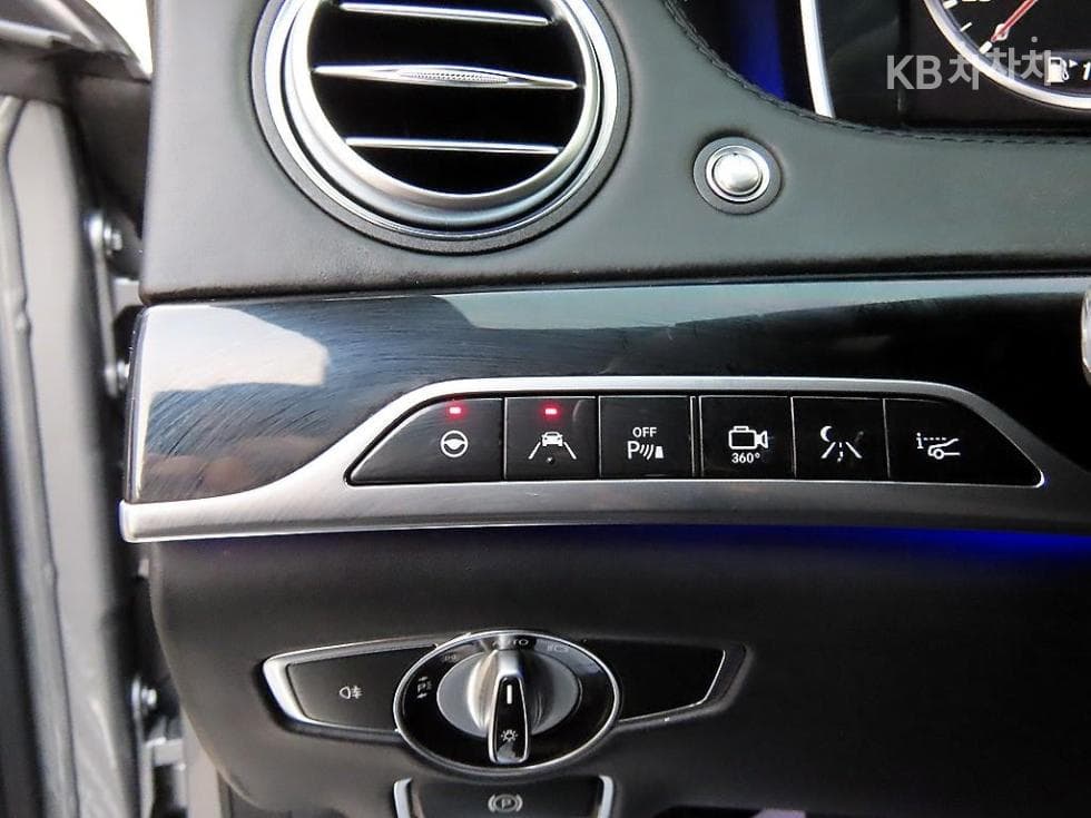 Mercedes-Benz Нов S-КласS600L W222 - 12