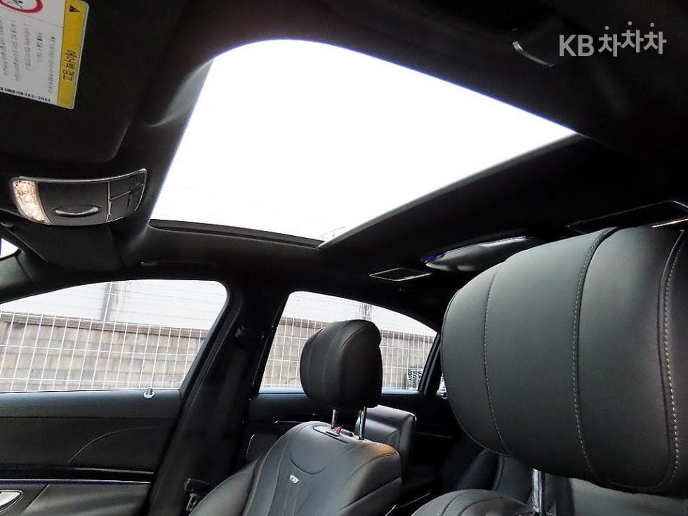 Mercedes-Benz Нов S-КласS600L W222 - 15