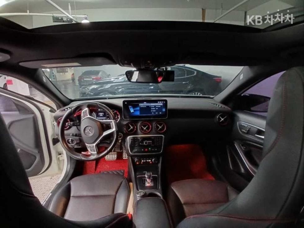 Mercedes-Benz A클래스A45 AMG - 6