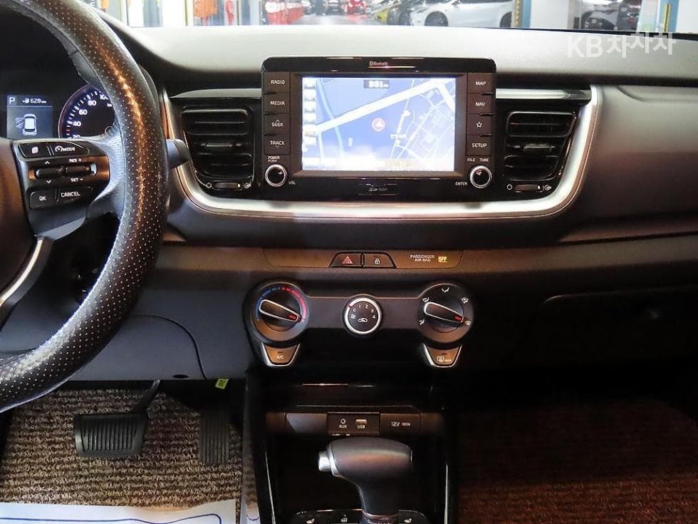Kia StonicDiesel 1.6 VGT Deluxe - 11