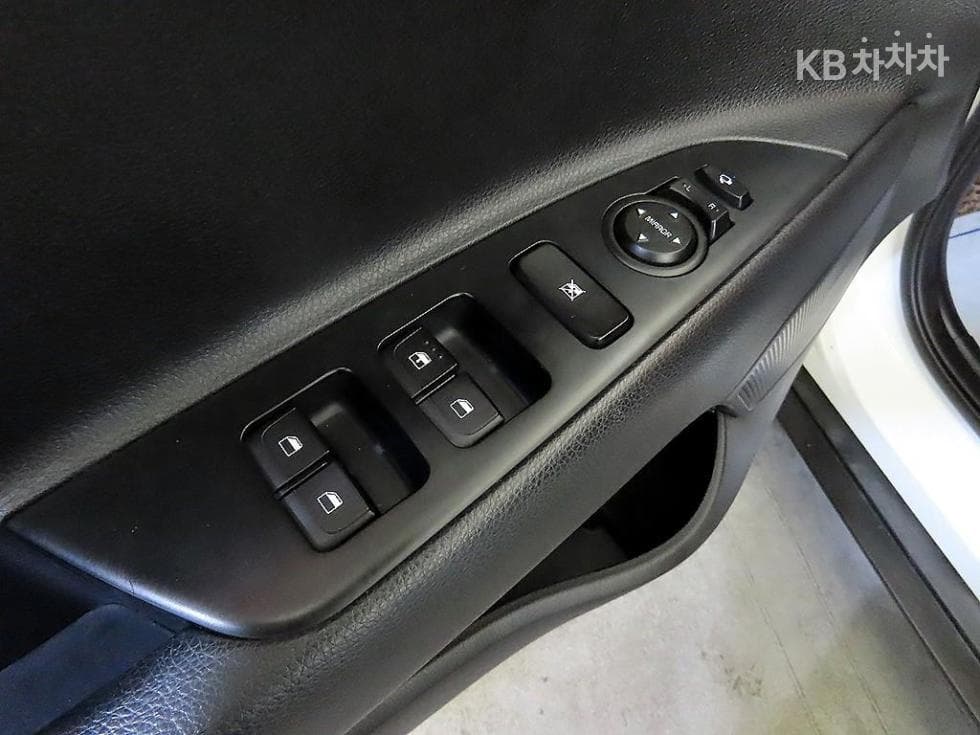 Kia StonicDiesel 1.6 VGT Deluxe - 13
