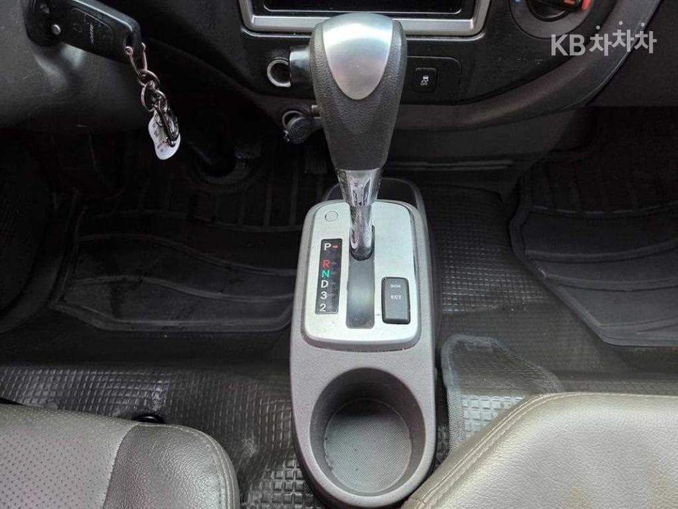 Хюндай Porter 2Удължено междуосие Super Cab CRDi DLX Стандартен - 10