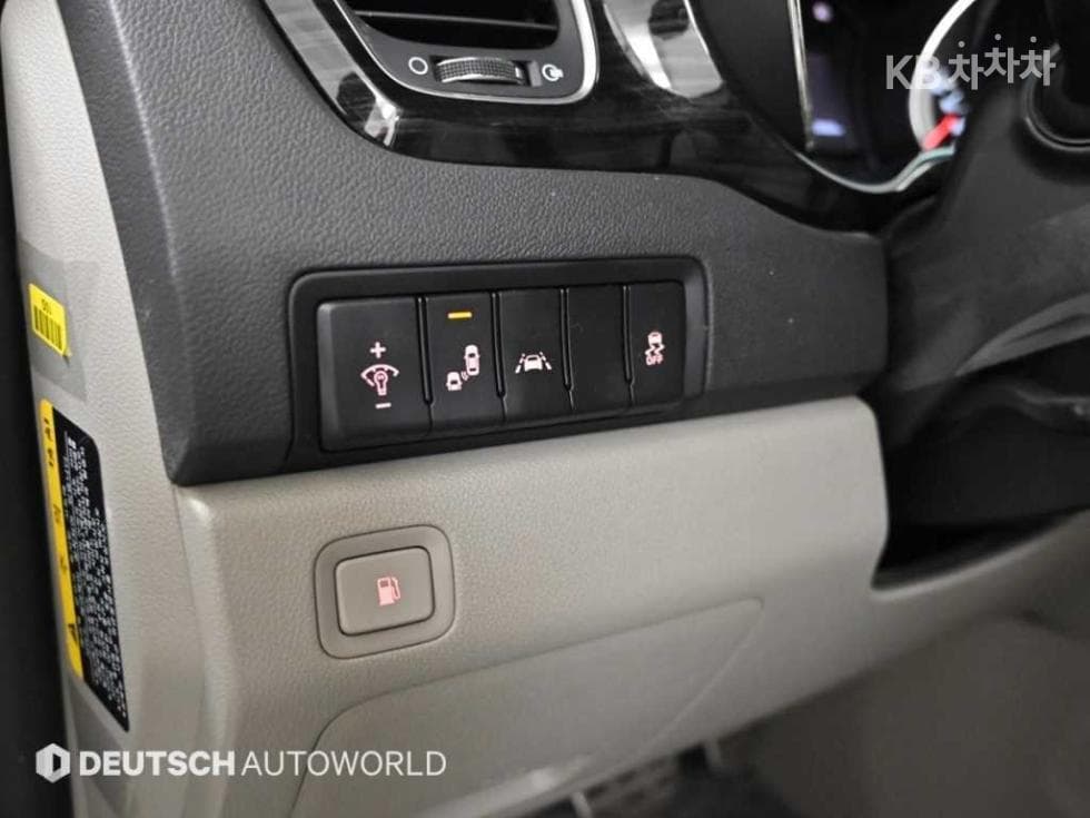 Киа The New (фейслифт) Канивал9-местен 2.2 Дизел Noblesse - 17