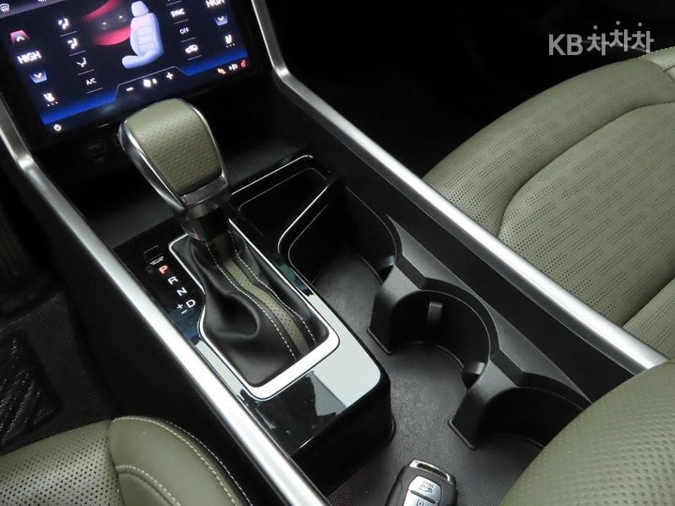 КейДжи Мобилити 토레스(J100)1.5 GDI Турбо T7 - 11