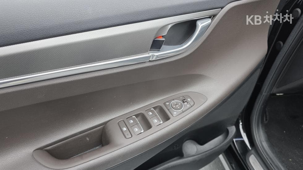 Хюндай The New (фейслифт) Grandeur (Azera)2.5 Premium 초이스 - 15