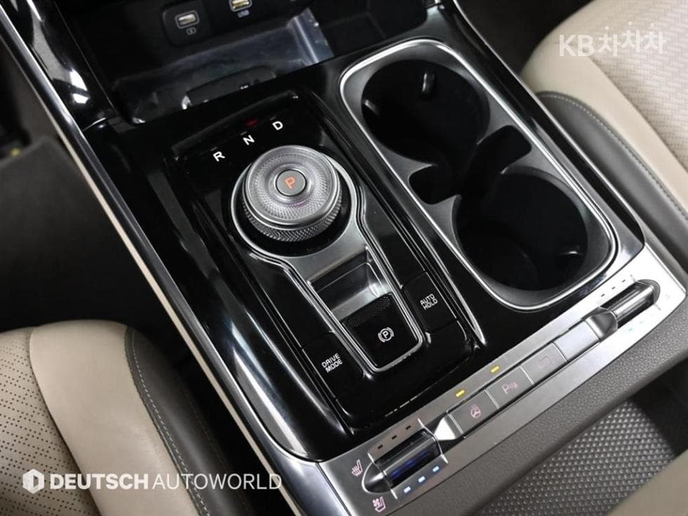 Киа Канивал 4-то поколениеВисок Лимузин (Канивал) G3.5 GDI 7-местен (Лимузин) Signature - 9