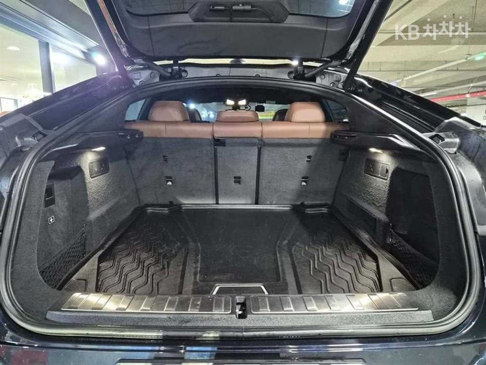 BMW X6(G06)xDrive 30d M Sport - 18