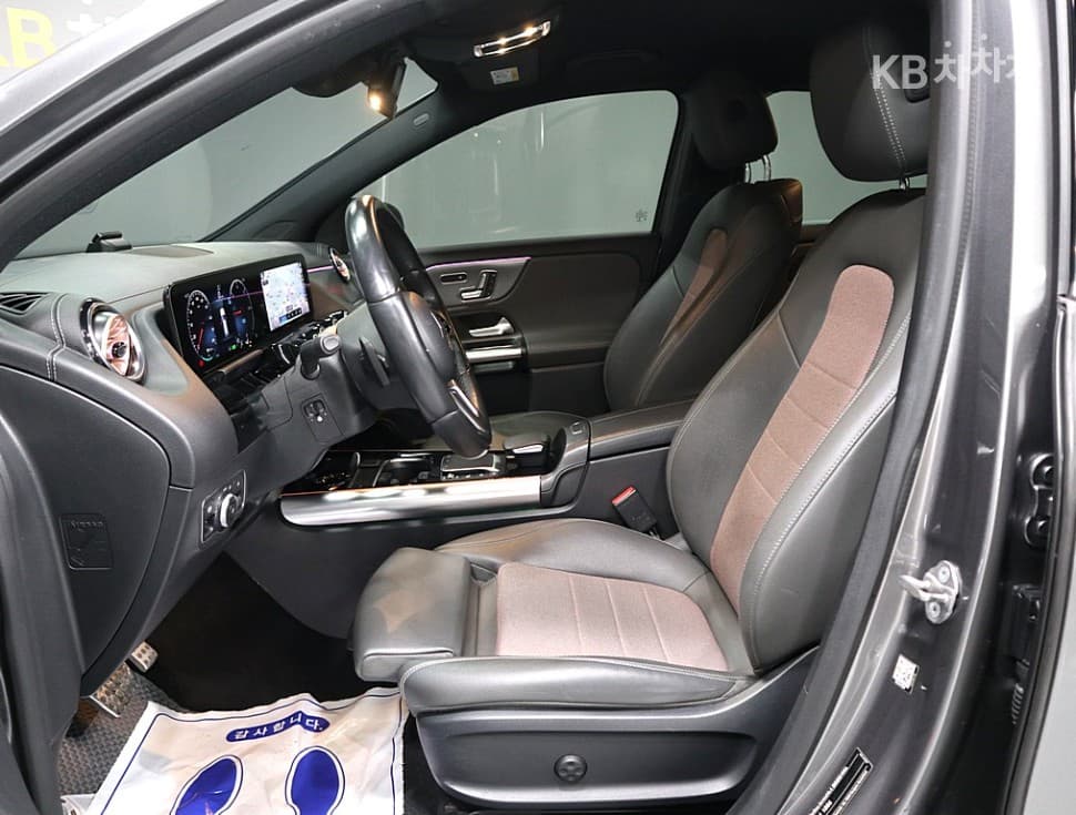 Mercedes-Benz EQA (H243)EQA 250 Стандартен - 9