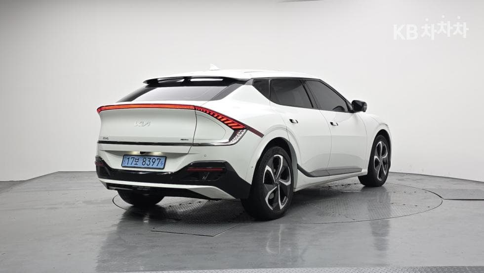 Kia EV6롱 레Seater지 2WD GT-Line - 2