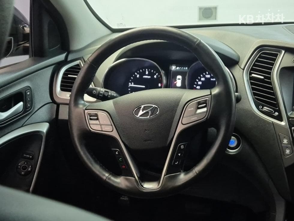 Хюндай Санта Фе The PrimeДизел Хонда R-двигател 2.0 дизел 2WD 5-местен Exclusive 기본 - 9