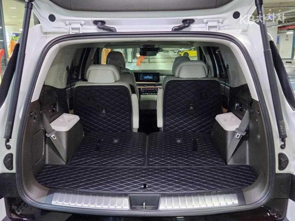 Hyundai The All New Santa Fe MX5Gasoline 2.5T AWD Calligraphy - 6