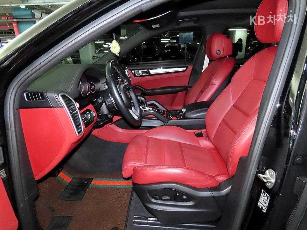 Porsche Cayenne(9Y0)3.0 Coupe Platinum Edition - 6