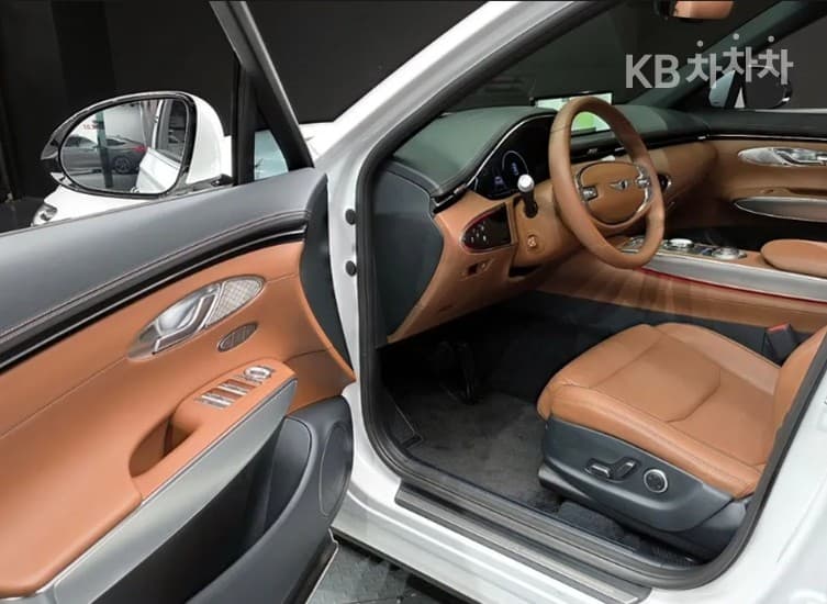 Genesis GV70Gasoline 2.5T AWD - 11