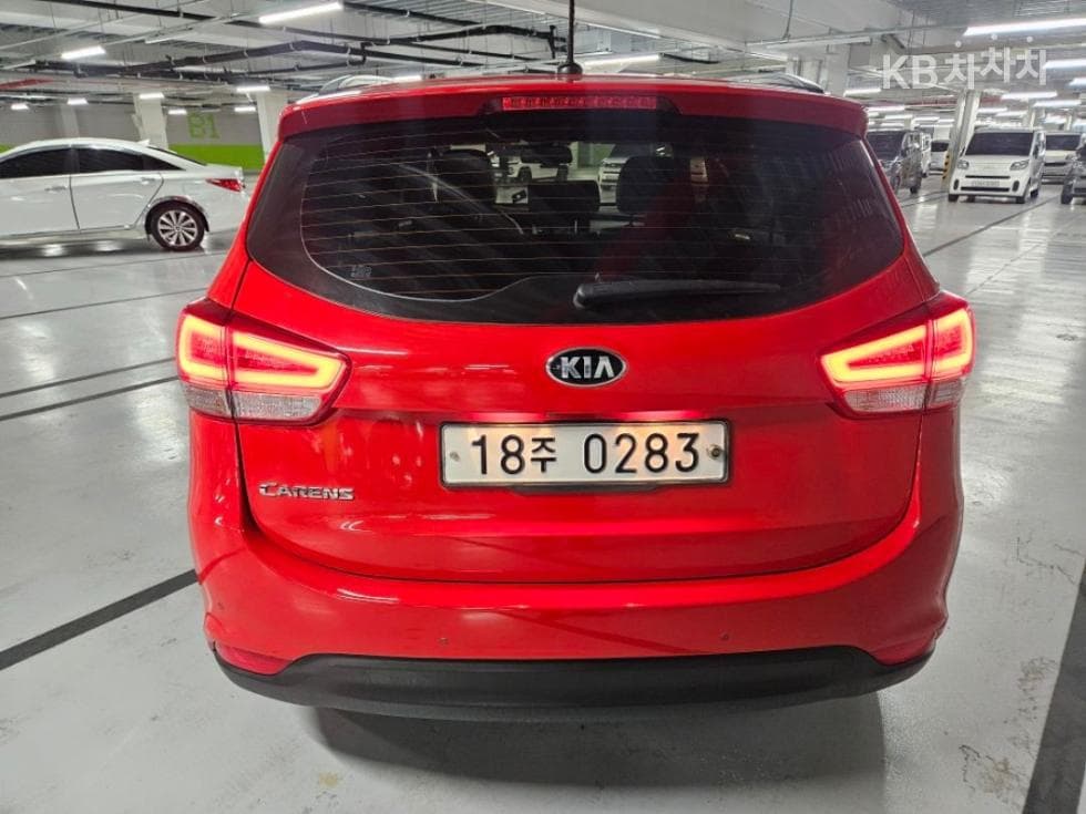 Киа All New Carens2.0 LPi Престиж 7-местен (Лимузин) - 5