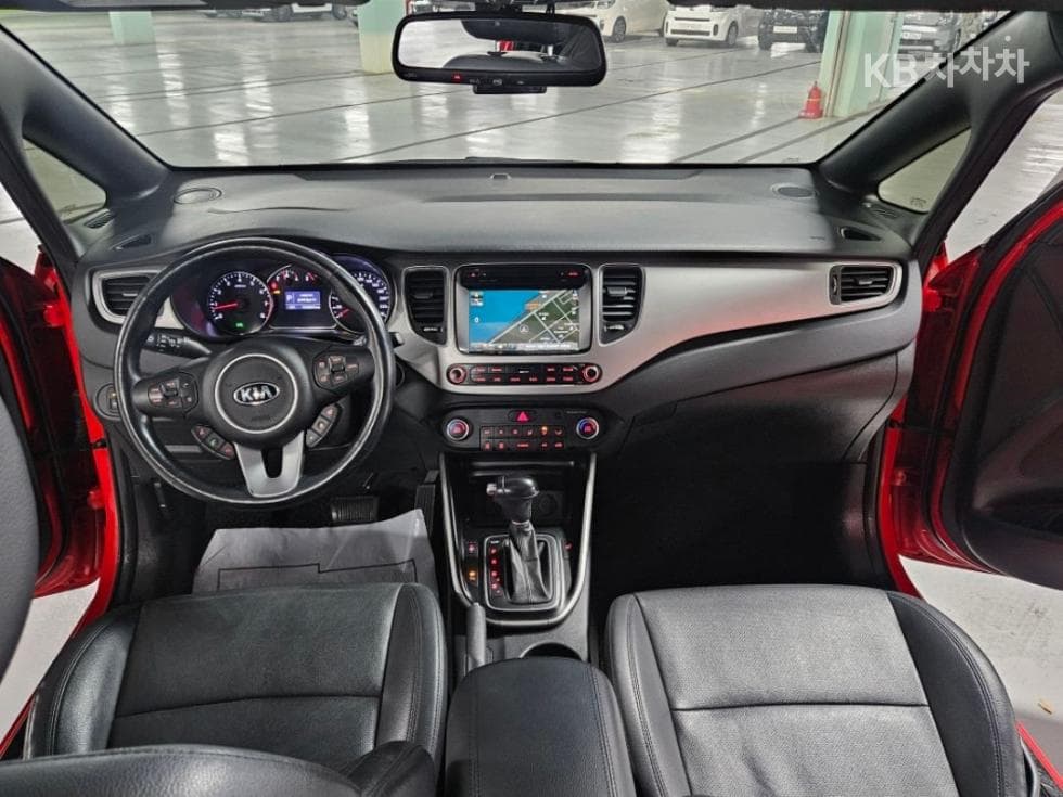 Киа All New Carens2.0 LPi Престиж 7-местен (Лимузин) - 8