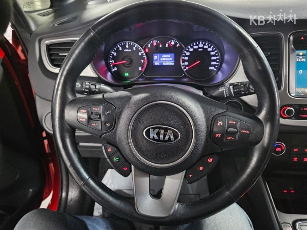 Киа All New Carens2.0 LPi Престиж 7-местен (Лимузин) - 9