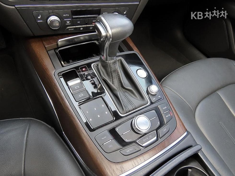 Audi A73.0 Turbo Diesel Injection 콰트로 Dynamic - 11