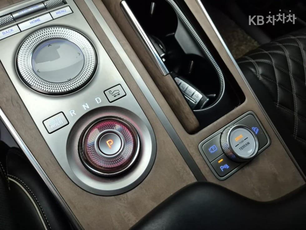 Genesis GV802.5 Turbo Gasoline AWD - 8