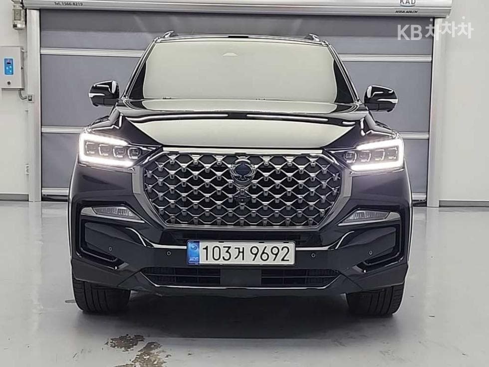 KG Mobility Rexton New 아레나2.2 AWD 더 블랙 - 2