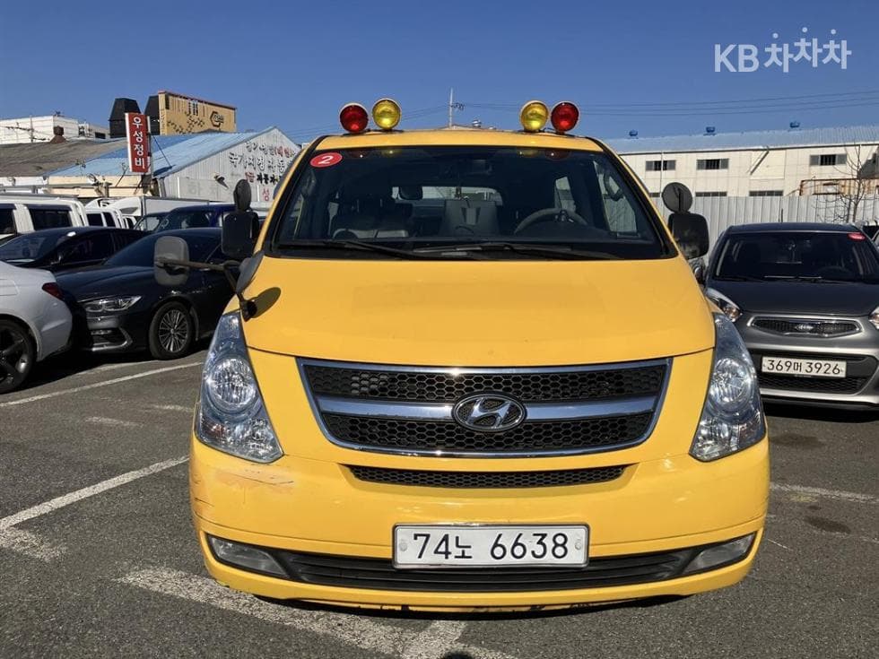 Хюндай Гранд Старекс 12-местен Комби CVX Лукс - Image 1