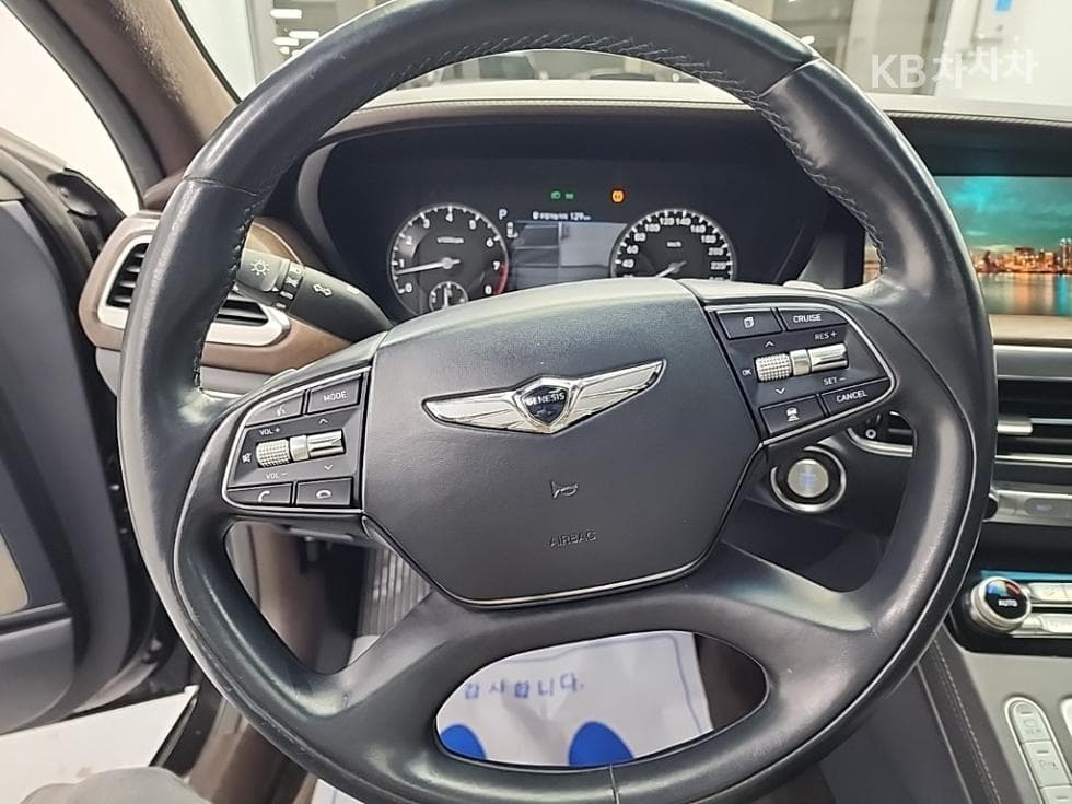 Genesis G903.8 GDi AWD Prestige - 9