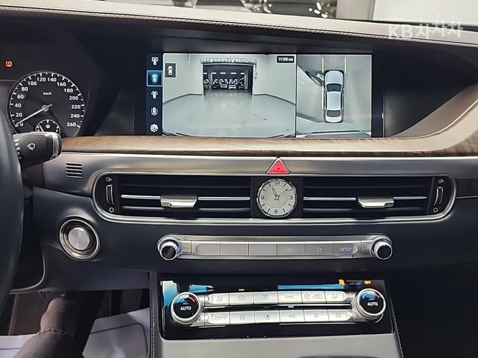 Genesis G903.8 GDi AWD Prestige - 10