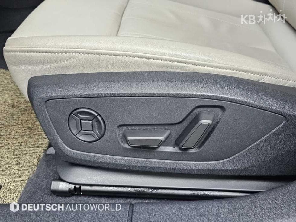 Ауди A3 (8Y)40 TFSI Premium - 16