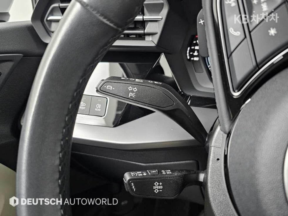 Ауди A3 (8Y)40 TFSI Premium - 18