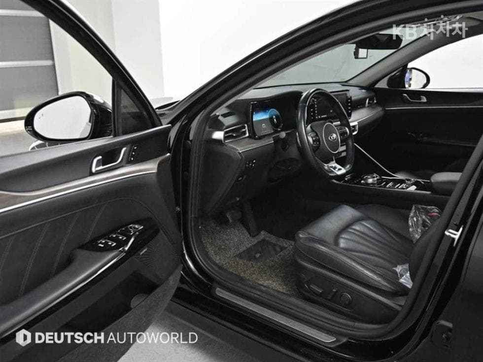 Kia K5 3rd Gen1.6 Gasoline Turbo Signature - 11