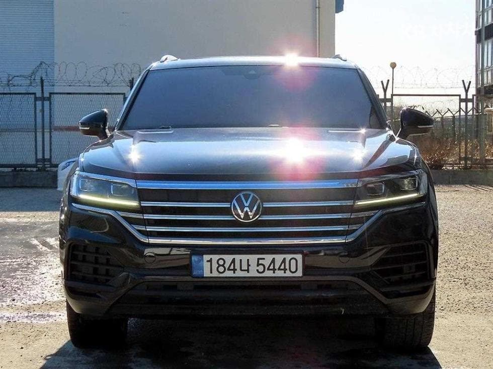 Volkswagen Touareg 3rd Gen 3.0 Turbo Diesel Injection Premium - Image 1