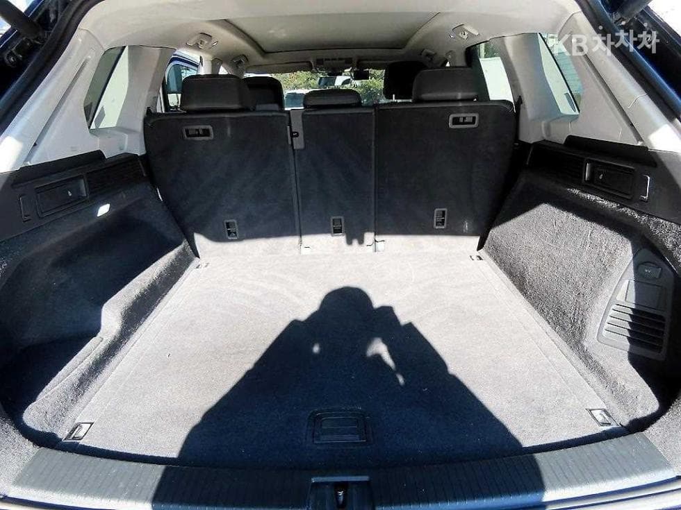 Volkswagen Touareg 3rd Gen3.0 Turbo Diesel Injection Premium - 17