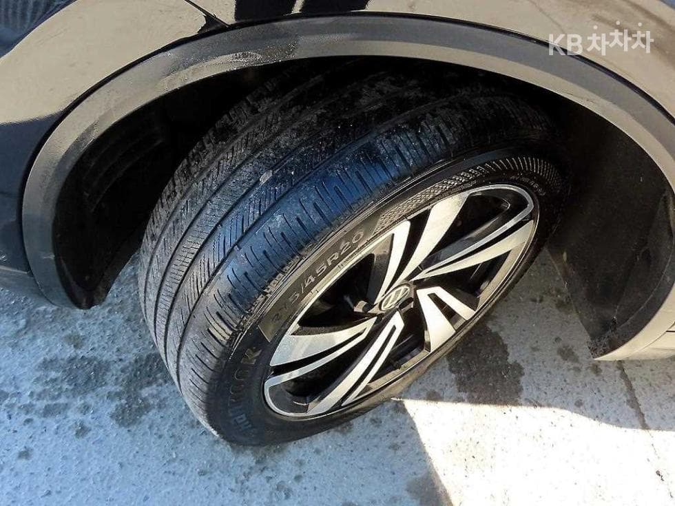 Volkswagen Touareg 3rd Gen3.0 Turbo Diesel Injection Premium - 20