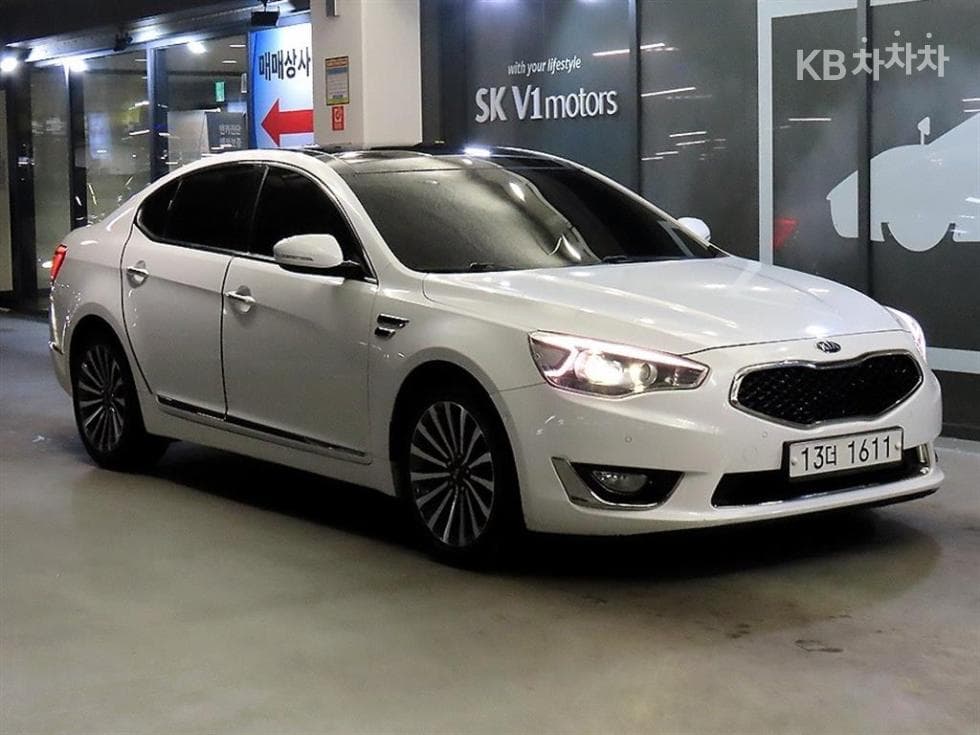 Kia The New (facelift) K7 2.4 GDI Prestige Special (special feature/edition) - Image 1