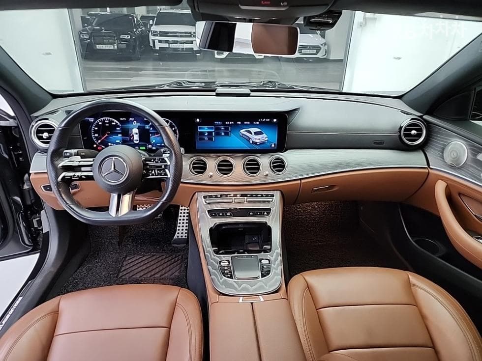 Mercedes-Benz E-Class (W213)E350 4MATIC AMG Line - 7